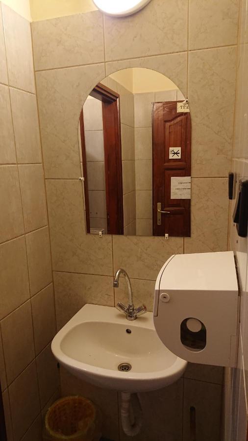 pillangó munkásszálló Budapeste Exterior foto