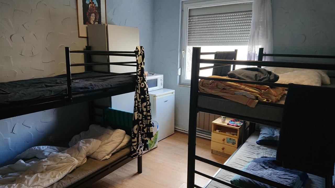 pillangó munkásszálló Budapeste Exterior foto
